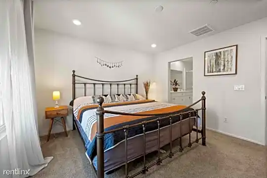 17604 Garden House Ln Photo 2