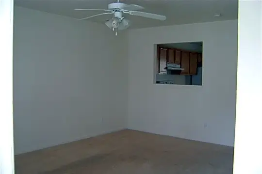 60 Rainbow Dr #11 Photo 2