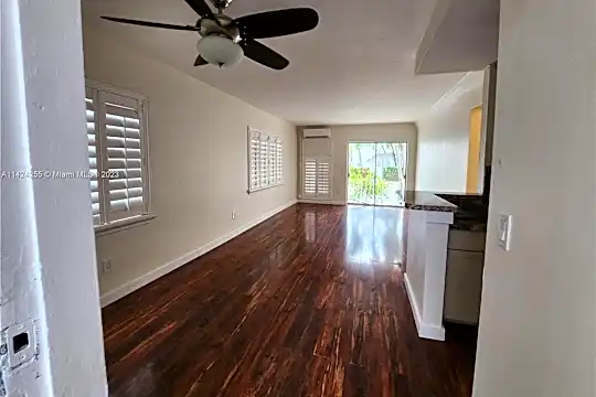 641 Espanola Way #1 Photo 1