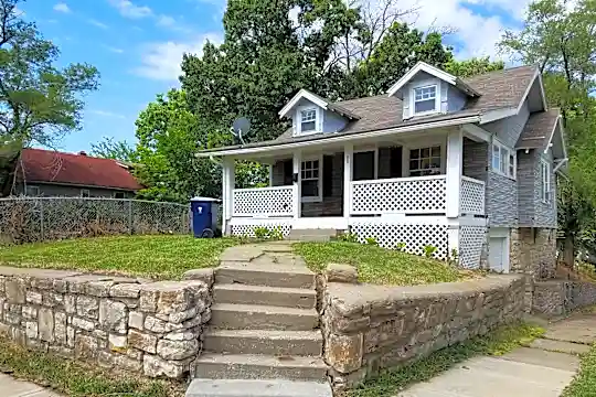 4400 Wabash Ave Photo 2