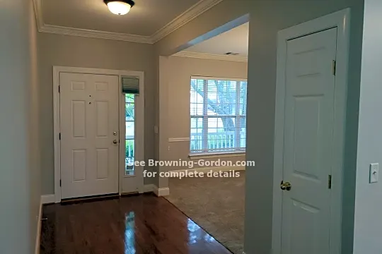 6163 Brentwood Chase Photo 2