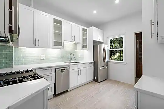 19 50th St #1 Photo 1