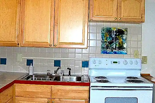 192 York St Photo 2