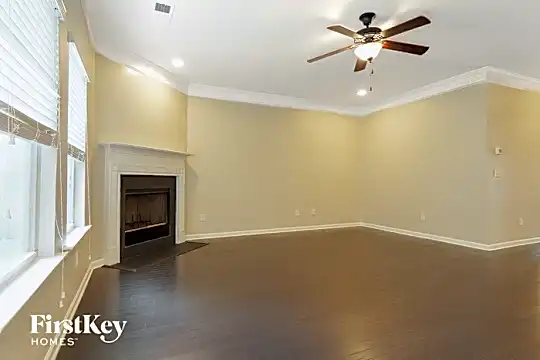6608 Rice Circle Photo 2