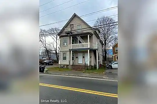 465 Montello St Photo 2