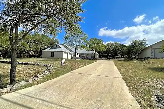26026 Timberline Dr Photo 2