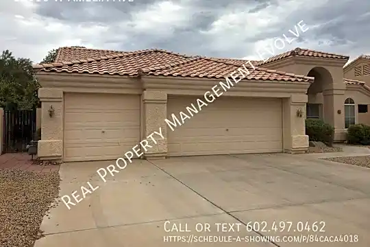 11116 W Amelia Ave Photo 2