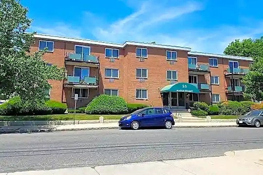 95 Maple St #11 Photo 2