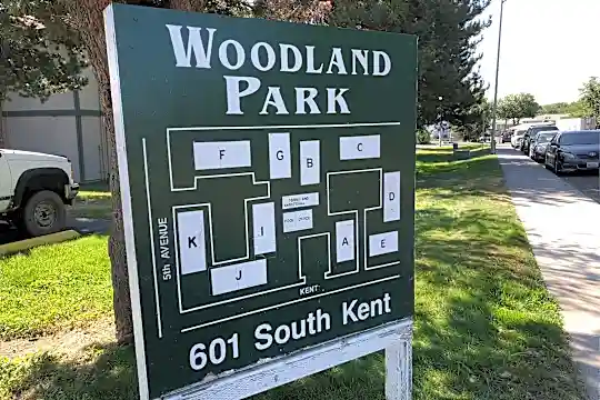 Woodland Park Apts Photo 2