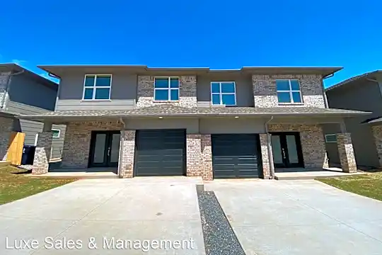 13514 Vinita Dr Photo 2