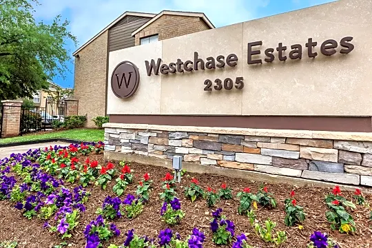 Estates at Westchase Photo 1