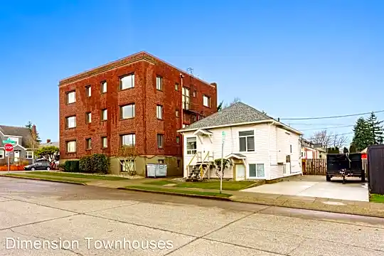 2331 Rockefeller Ave Photo 2