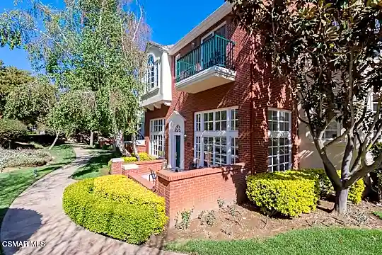 2443 Swanfield Ct Photo 2