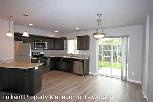 1520 Gabriela Ct NE Photo 1