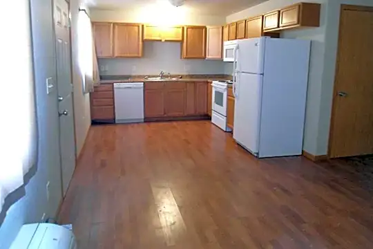 1st Minot Residence Photo 1