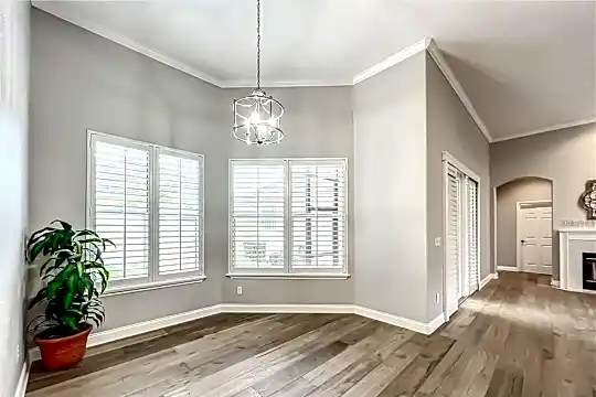 10919 Woodchase Cir Photo 1