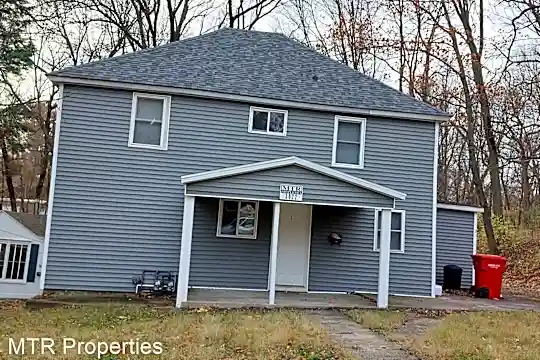 3022 Oakland St Photo 1