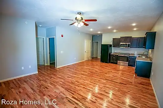 1325 E Cherry St Photo 1