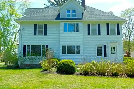 716 Racebrook Rd Photo 2