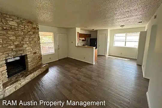 2307 Rachael Ct Photo 1