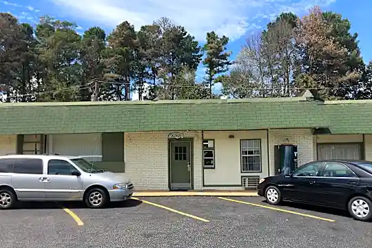 Luxury Inn Photo 1
