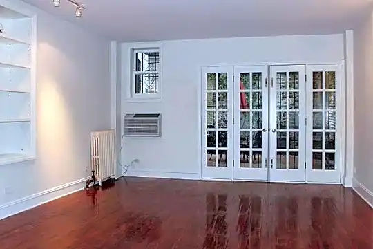14 W 68th St #3 Photo 1