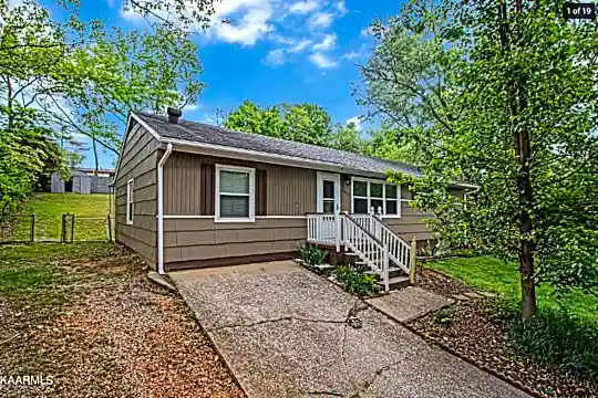 4917 Azalea Dr Photo 1