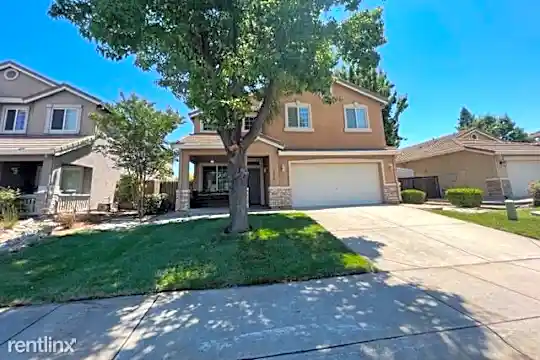 2858 Screech Owl Way Photo 1