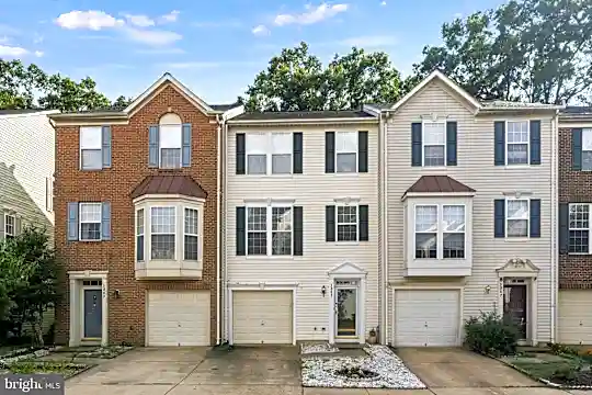 3805 Shannons Green Way Photo 1