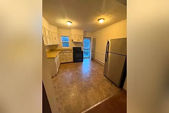218 S College Ave Photo 2
