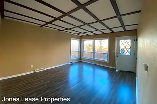 908 Asbury Ct Photo 1