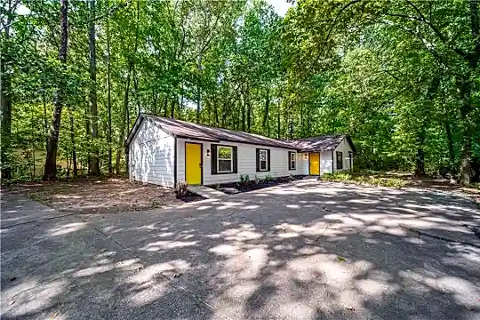 690 Bellemeade Dr SW #B Photo 1