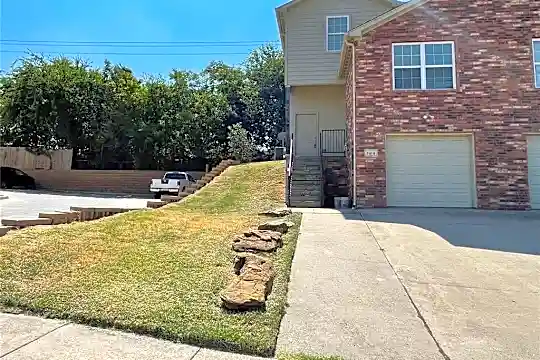 1414 Park Pl Photo 1