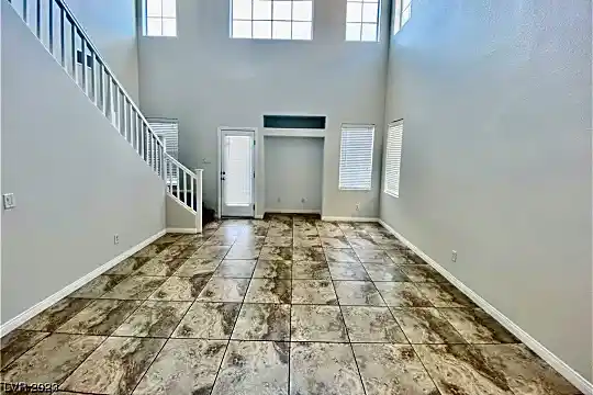 8262 Settlers Inn Ct Photo 2