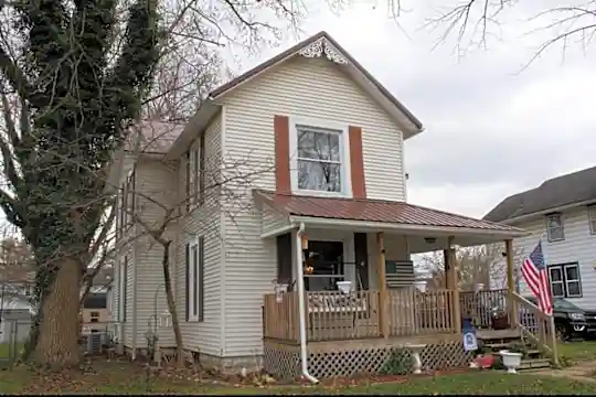 50 Oakwood Ave Photo 2
