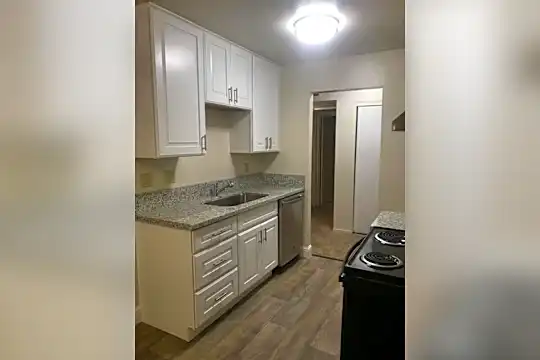 4332 Pacific Ave Photo 2