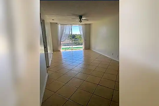 1830 Dixieana St #503 Photo 1