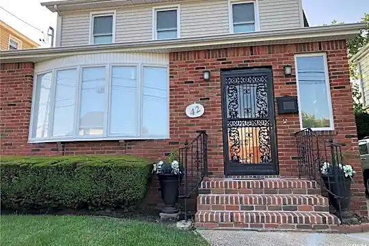 42 Lenox Ave Photo 1