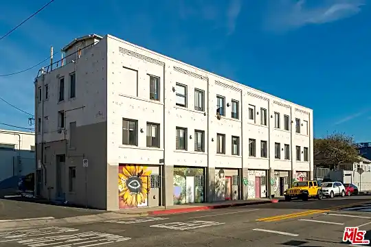 101 Dudley Ave #E Photo 2