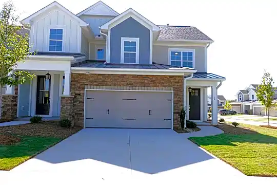 16 Hasbrook Ln Photo 1
