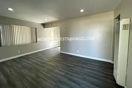 328 La Paloma Street, Unit 334 Photo 2