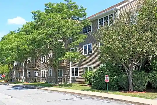 Centerville Woods Senior Housing Photo 2
