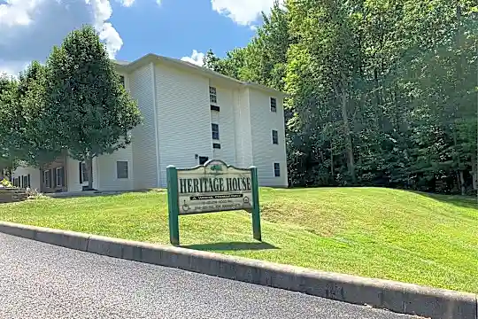 Heritage House Senior Living Photo 2