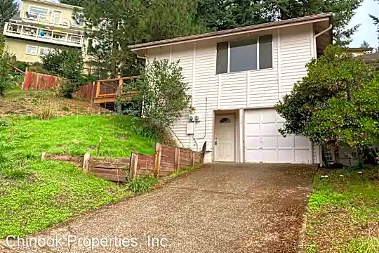3791 Onyx St Photo 1