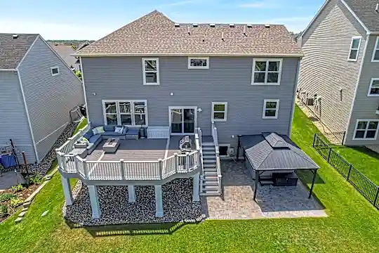 18120 57th Ave N Photo 2