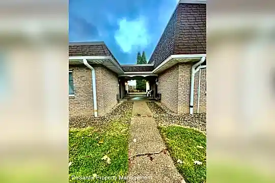 9 Lunar Ln Photo 1