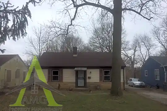 3426 N Temple Ave Photo 1