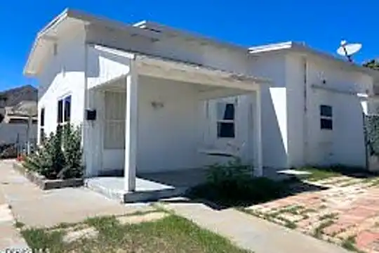 3631 Mobile Ave Photo 2