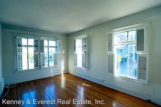 3101 Divisadero St Photo 2