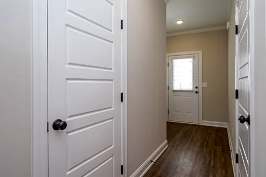 Townhomes for Rent Riverwood, Clayton | ApartmentGuide.com